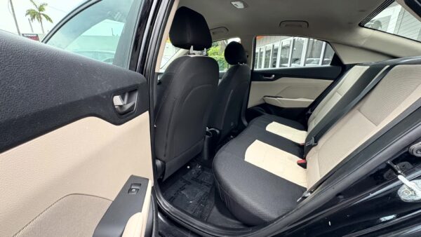 Hyundai Accent 2021 (3925) - Imagen 18