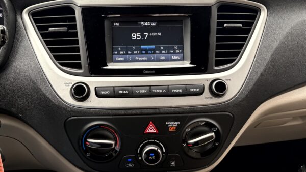 Hyundai Accent 2021 (3925) - Imagen 29