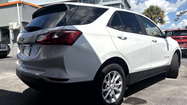Chevrolet Equinox FWD 4DR 2020 (3750C) - Imagen 5