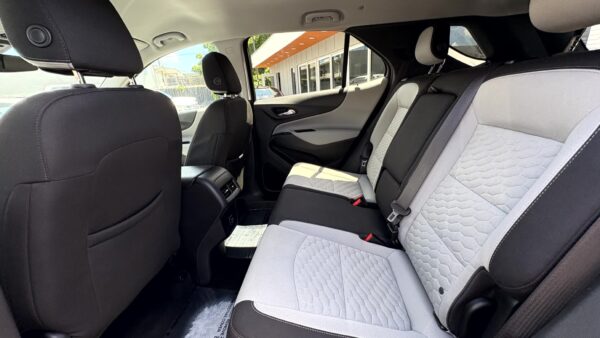 Chevrolet Equinox FWD 4DR 2020 (3750C) - Imagen 20