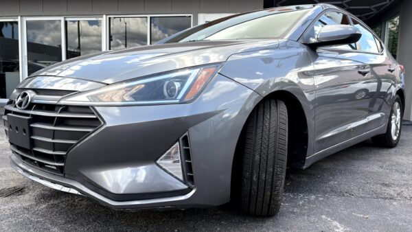 Hyundai Elantra 2020 (4000) - Imagen 22