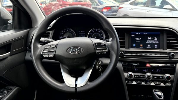 Hyundai Elantra 2020 (4000) - Imagen 12
