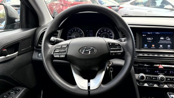 Hyundai Elantra 2020 (4000) - Imagen 13