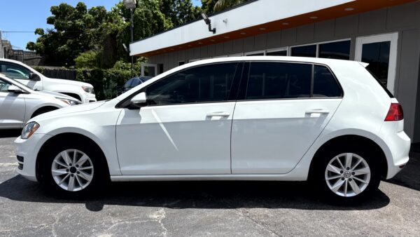Volkswagen Golf 2017 (4005) - Imagen 25