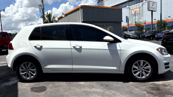 Volkswagen Golf 2017 (4005) - Imagen 28