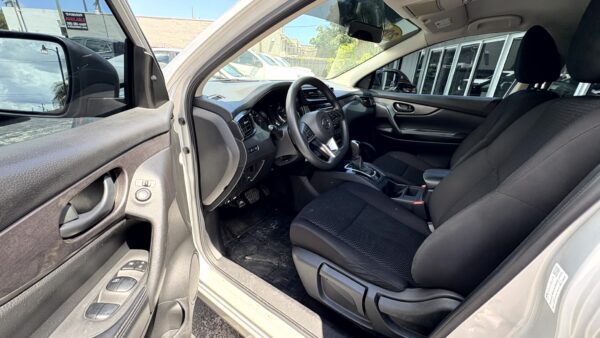 Nissan Rogue Sport 2018 (3931B) - Imagen 12