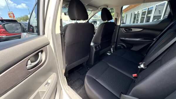Nissan Rogue Sport 2018 (3931B) - Imagen 15