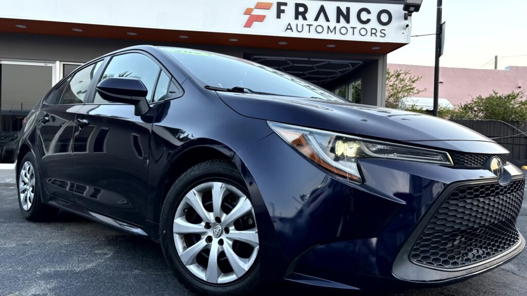 Toyota Corolla LE FWD 1.8L 2021 (3544C)