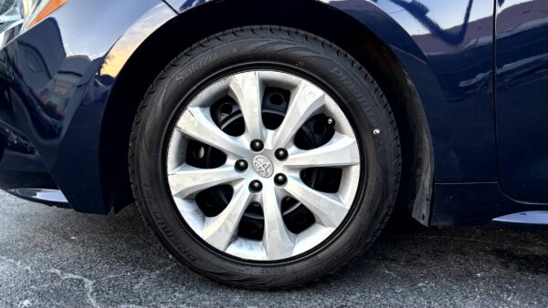 Toyota Corolla LE 2021 (3544C) - Imagen 8
