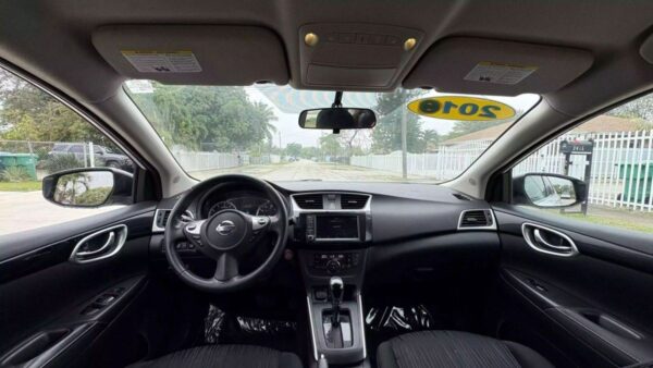 Nissan Sentra SV 4D 2019 (3825B) - Imagen 13