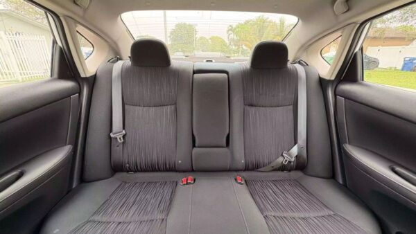 Nissan Sentra SV 4D 2019 (3825B) - Imagen 17