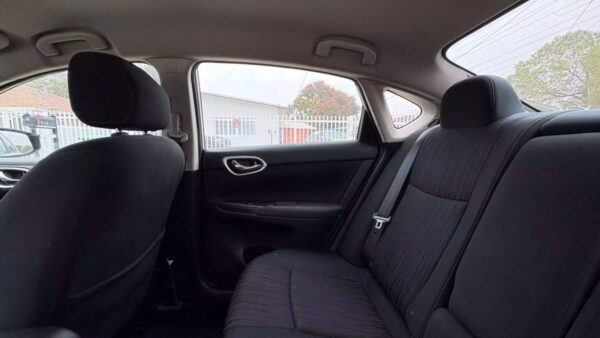 Nissan Sentra SV 4D 2019 (3825B) - Imagen 20