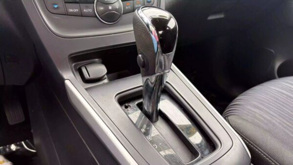 Nissan Sentra SV 4D 2019 (3825B) - Imagen 23