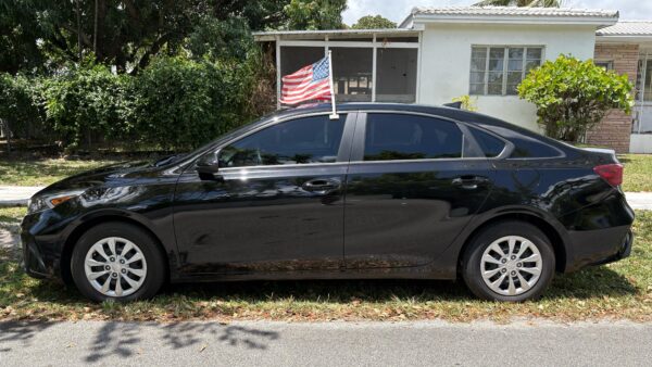 KIA FORTE LX SEDAN 4D 2023 (3842C) - Imagen 26