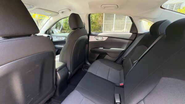 KIA FORTE LX SEDAN 4D 2023 (3842C) - Imagen 29