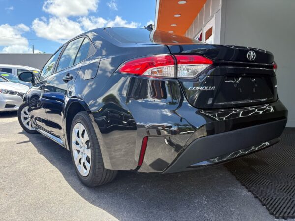 TOYOTA COROLLA LE SEDAN 4D 2021 (3635D) - Imagen 15