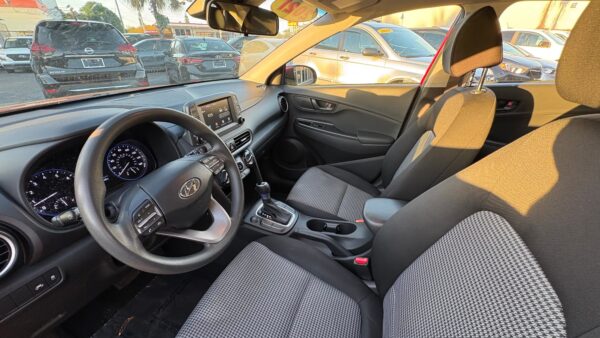 Hyundai Kona SE 2021 (3510D) - Imagen 8