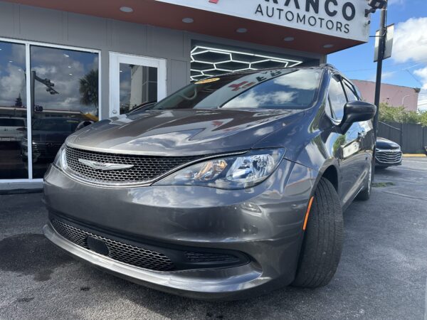 CHRYSLER VOYAGER LXI 2021 (3284C) - Imagen 3