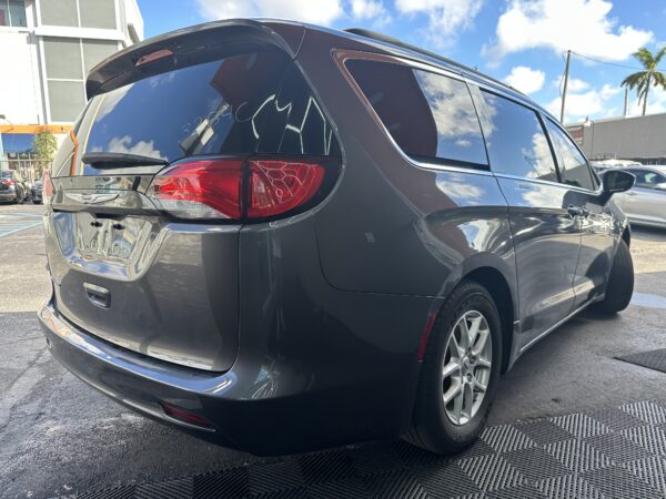 CHRYSLER VOYAGER LXI 2021 (3284C) - Imagen 7