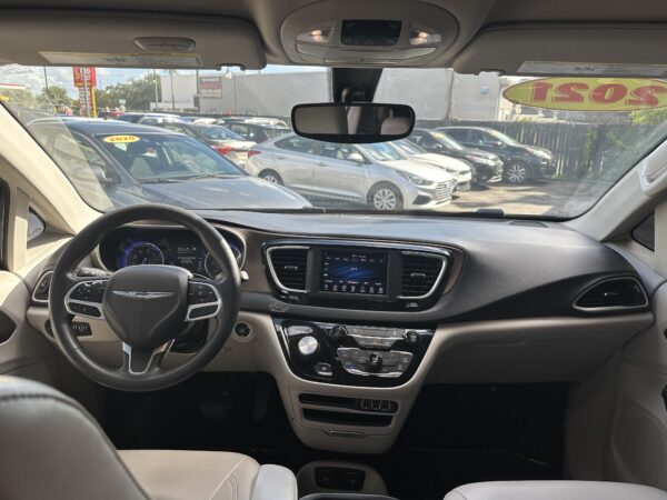 CHRYSLER VOYAGER LXI 2021 (3284C) - Imagen 18