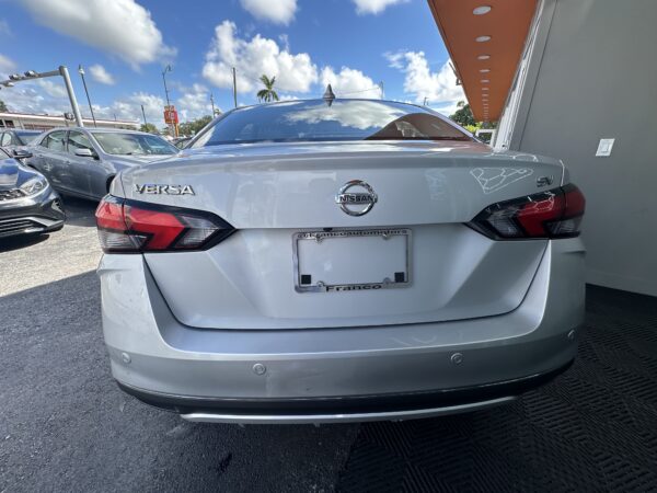 NISSAN VERSA SV 2021 (3738B) - Imagen 5