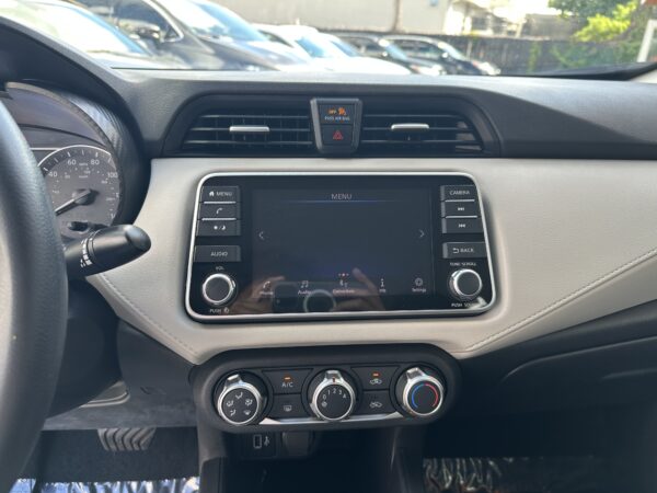 NISSAN VERSA SV 2021 (3738B) - Imagen 16