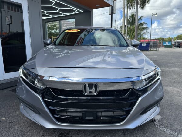 HONDA ACCORD LX 2019 (3964) - Imagen 2