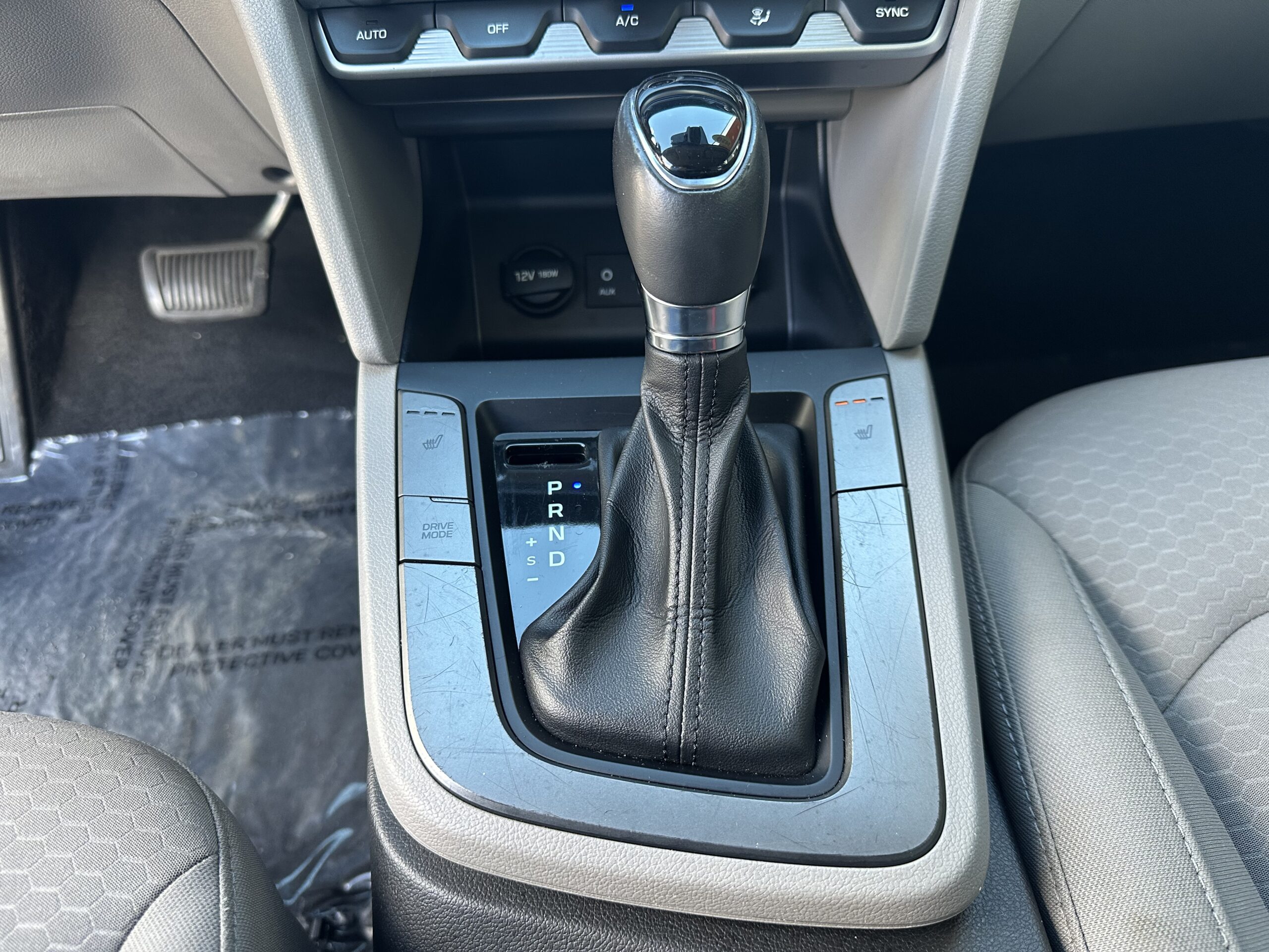 HYUNDAI ELANTRA 2020 (3716C) - Imagen 18