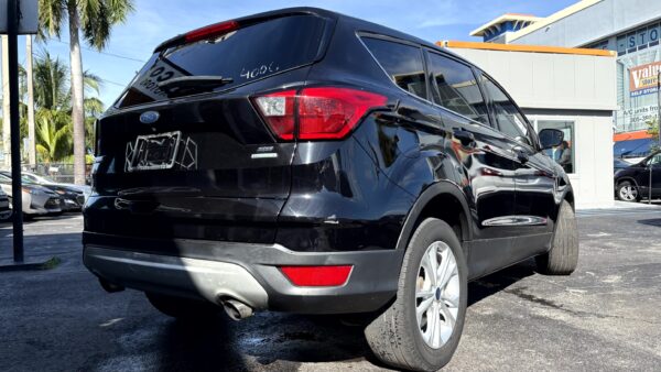FORD ESCAPE SE 2019 (4006) - Imagen 29