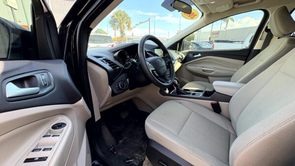 FORD ESCAPE SE 2019 (4006) - Imagen 25