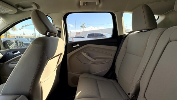 FORD ESCAPE SE 2019 (4006) - Imagen 17
