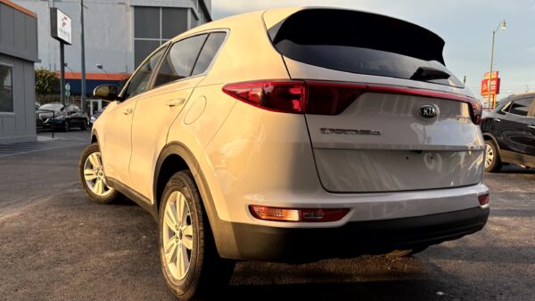 KIA SDPORTAGE LX 2019 (4009) - Imagen 4