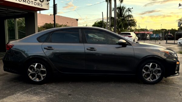 KIA FORTE FE 2020 (4008) - Imagen 29