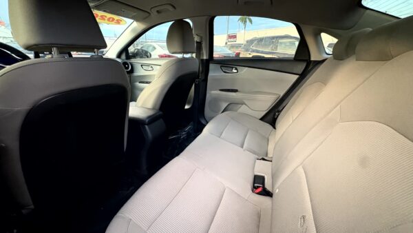 KIA FORTE FE 2020 (4008) - Imagen 10