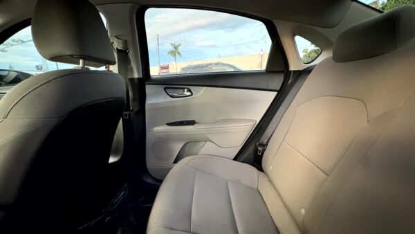 KIA FORTE FE 2020 (4008) - Imagen 11