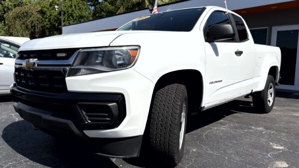 CHEVROLET COLORADO EXTENDED CAB WORK TRUCK PICKUP 4D 6 FT 2021 (3656D) - Imagen 3