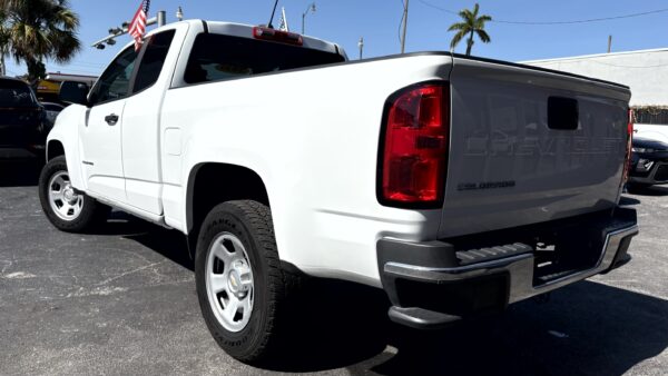 CHEVROLET COLORADO EXTENDED CAB WORK TRUCK PICKUP 4D 6 FT 2021 (3656D) - Imagen 4