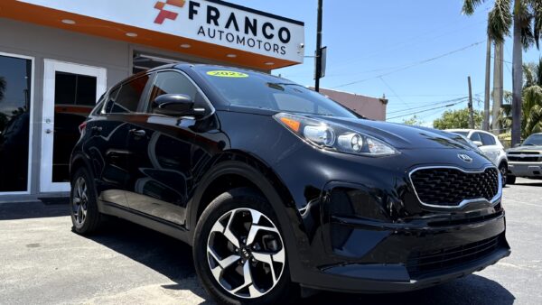 KIA SPORTAGE	LX SPORT UTILITY 4D 2022 (3942B)