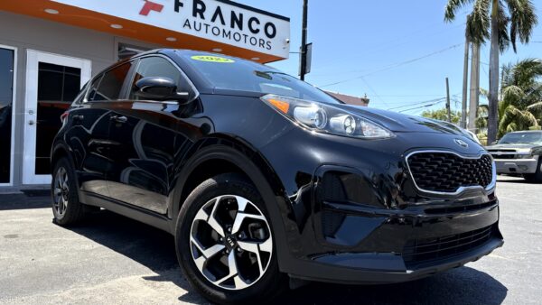 KIA SPORTAGE	LX SPORT UTILITY 4D 2022 (3942B) - Imagen 31