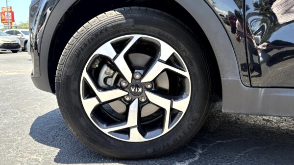 KIA SPORTAGE	LX SPORT UTILITY 4D 2022 (3942B) - Imagen 41