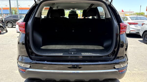 KIA SPORTAGE	LX SPORT UTILITY 4D 2022 (3942B) - Imagen 2