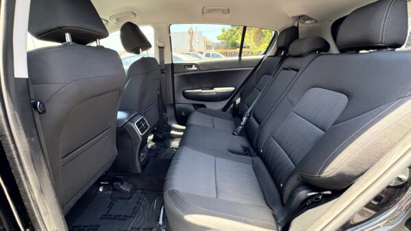 KIA SPORTAGE	LX SPORT UTILITY 4D 2022 (3942B) - Imagen 15