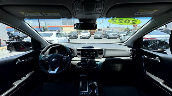 KIA SPORTAGE	LX SPORT UTILITY 4D 2022 (3942B) - Imagen 16
