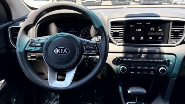 KIA SPORTAGE	LX SPORT UTILITY 4D 2022 (3942B) - Imagen 19