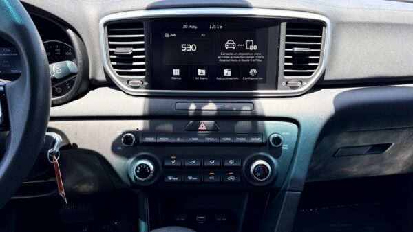 KIA SPORTAGE	LX SPORT UTILITY 4D 2022 (3942B) - Imagen 21