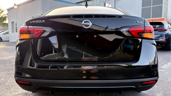 NISSAN VERSA SV 2021 (3910B) - Imagen 7