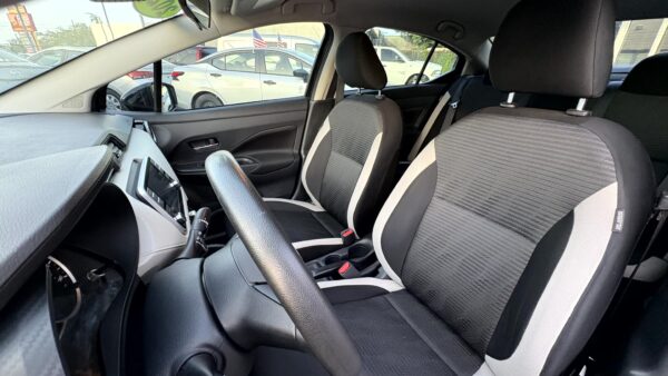 NISSAN VERSA SV 2021 (3910B) - Imagen 13