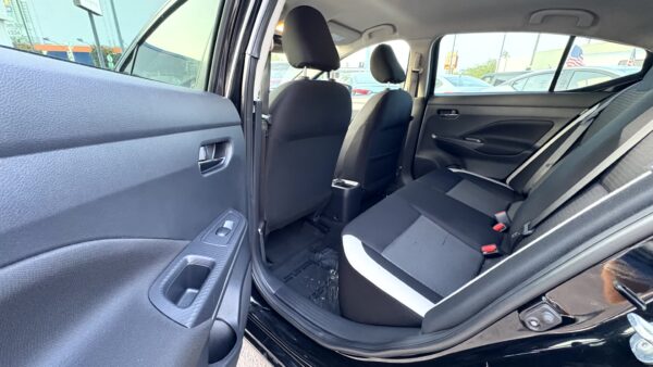 NISSAN VERSA SV 2021 (3910B) - Imagen 15