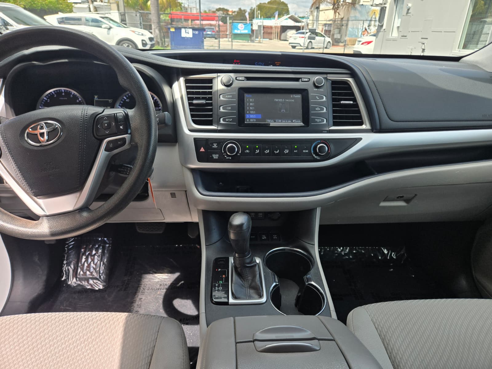 Toyota Highlander LE 2017 (4086) - Imagen 10