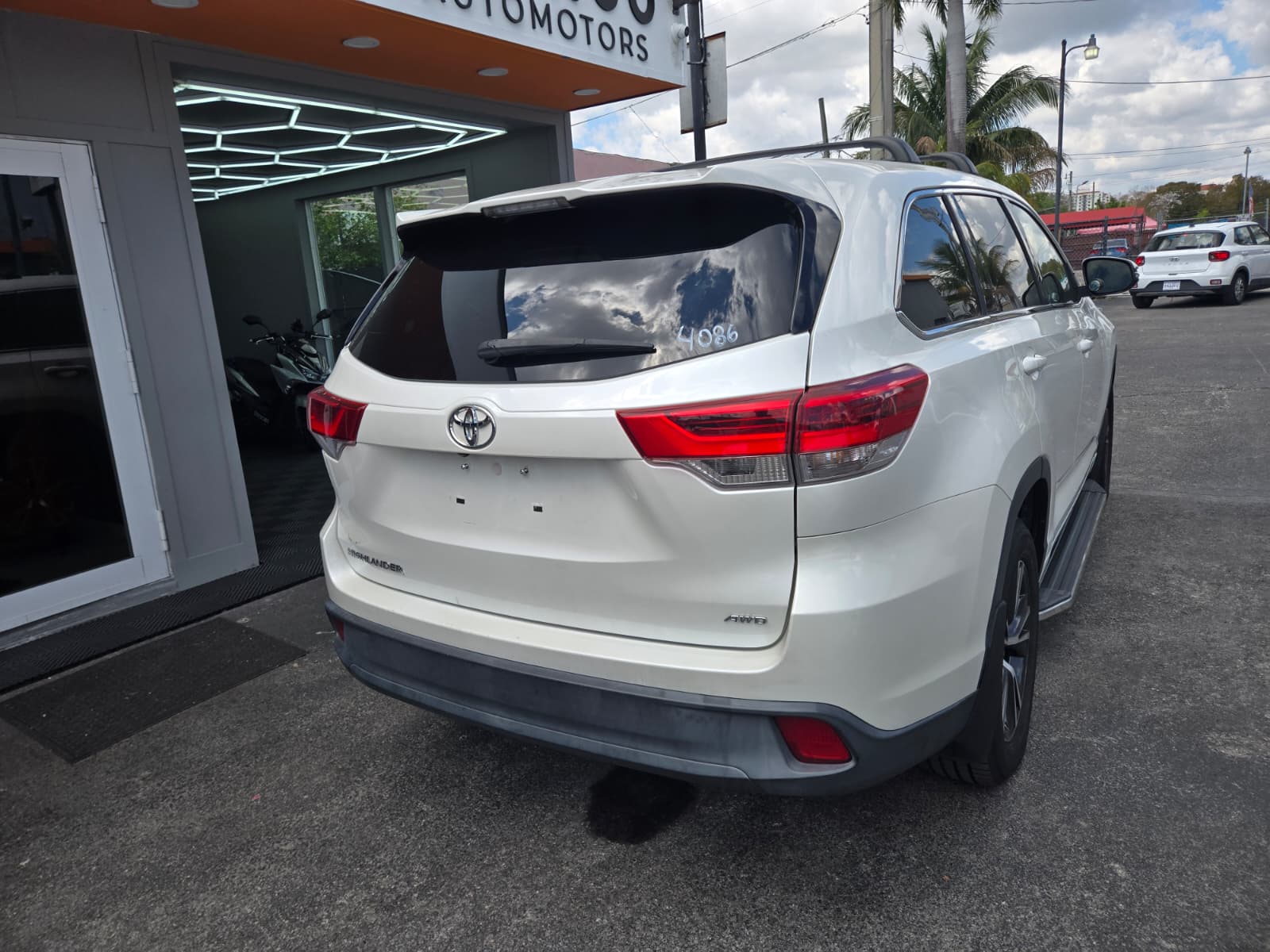 Toyota Highlander LE 2017 (4086) - Imagen 6